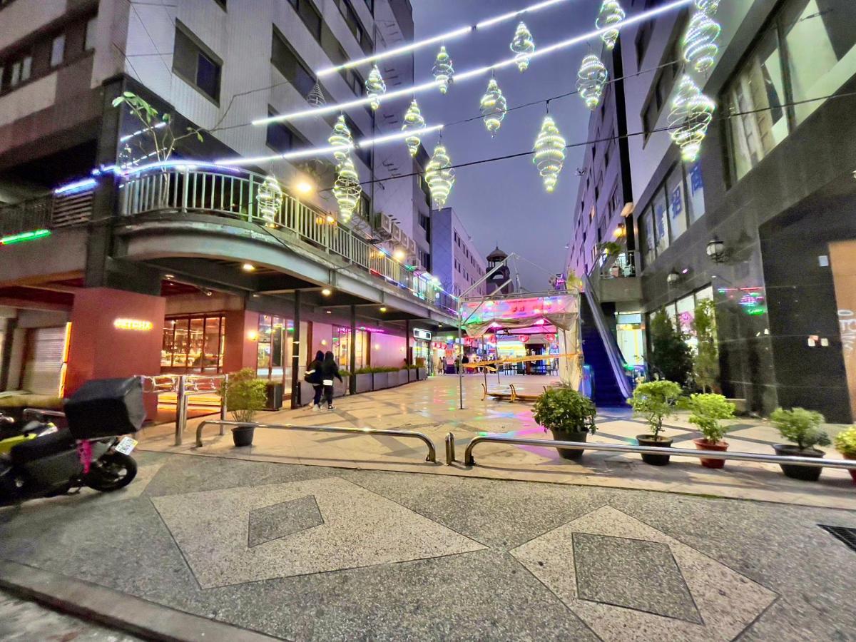 Oro旅宿 Taichung Exterior photo